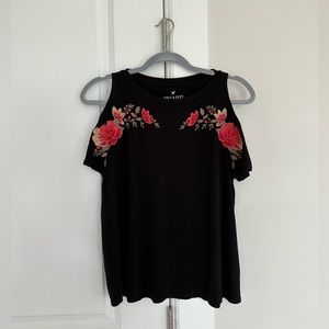american eagle black cold shoulder embroidered top
